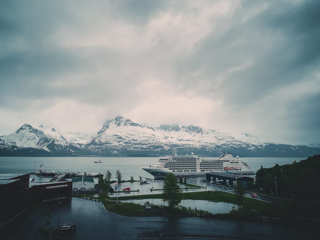 cruise alaska